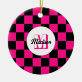Geruite vierkanten heet roze zwart retro Monogram Keramisch Ornament (Voorkant)