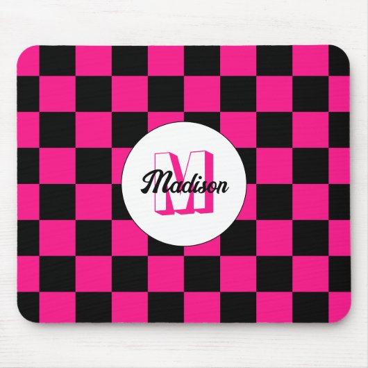 Geruite vierkanten heet roze zwart retro Monogram Muismat (Voorkant)
