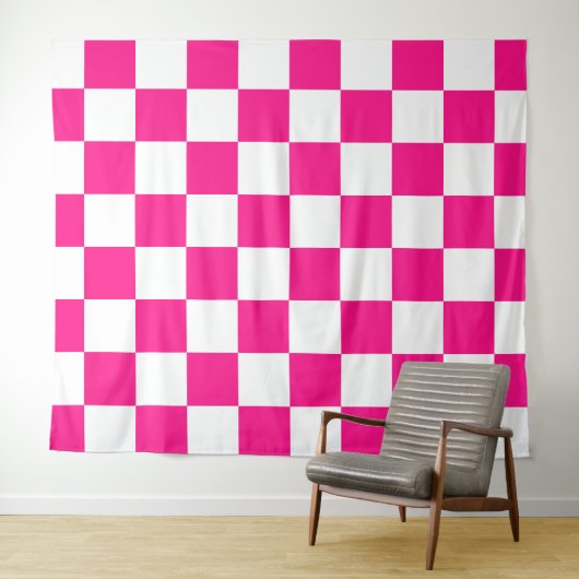 Geruite vierkanten hete roze witte geometrische re wandkleed (In Situ (horizontaal))