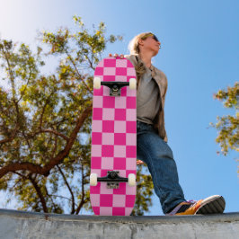 Geruite vierkanten licht roze geometrisch retro persoonlijk skateboard