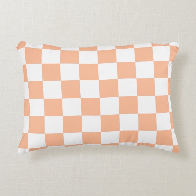 Geruite vierkanten perzik oranje witte geometrisch accent kussen (Voorkant)