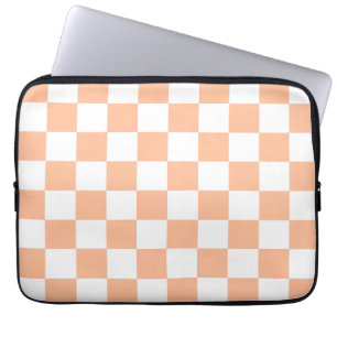 Geruite vierkanten perzik oranje witte geometrisch laptop sleeve