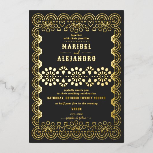 Gescalpeerde Mexico Papel Picado Floral Black Wedd Folie Uitnodiging (Voorkant)