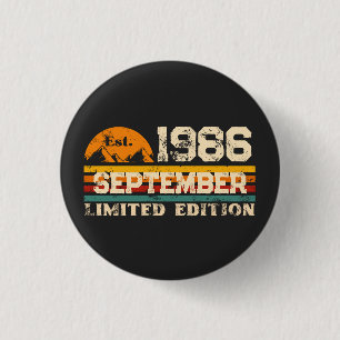 Geschatte september 1986 beperkte editie Custom T- Ronde Button 3,2 Cm