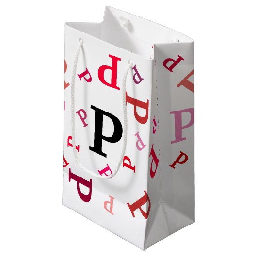 Geschenkzak - Jumbled Letters in Reds and Pinks Klein Cadeauzakje (Voorkant Gekanteld)