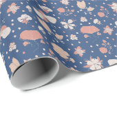 Geschetste bloemen op blauw cadeaupapier (Rol Hoek)