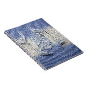 Gescheurd blauw denim: jeans textuur. notitieboek (Rechterzijde)