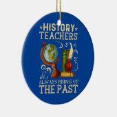 geschiedenisleraar brengt de vorige historicus ter keramisch ornament (Rechts)