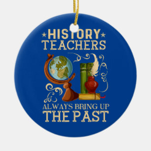 geschiedenisleraar brengt de vorige historicus ter keramisch ornament