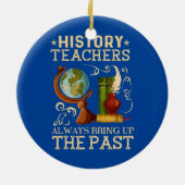 geschiedenisleraar brengt de vorige historicus ter keramisch ornament (Achterkant)