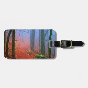 Geschilderd herfstblauw bos mist bagagelabel