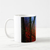 Geschilderd herfstblauw bos mist koffiemok (Links)
