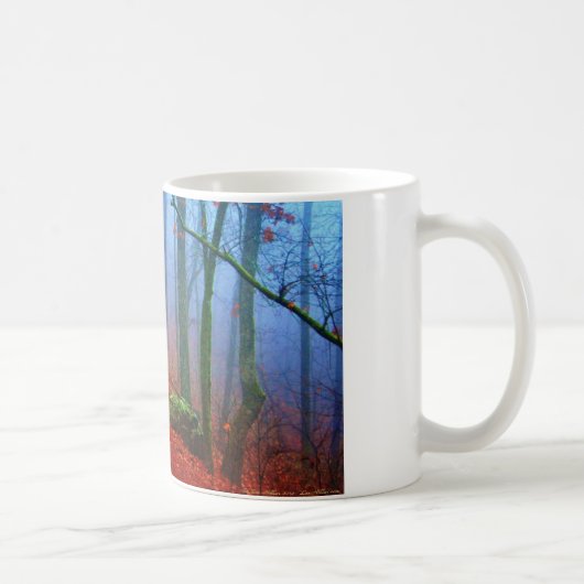 Geschilderd herfstblauw bos mist koffiemok (Rechts)