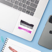 GESCHILDERDE ASEXUELE TROTS VLAG STICKER (Laptop met iPhone)