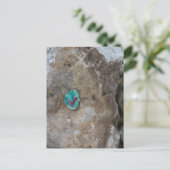 Geschilderde Little Heart Rock Verborgen op een ro Briefkaart (Staand voorkant)