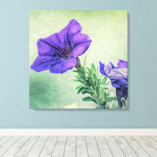 Geschilderde Paarse Petunia Canvas Art (Insitu (Houten vloer))