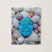 Geschilderde strandrotskunst, zeeschelpen legpuzzel (Verticaal)