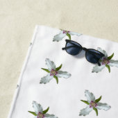 Geschilderde Trillium Spring Wildflower Beach Hand Strandlaken (In situ)