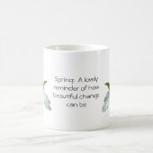 Geschilderde Trillium Spring Wildflower Coffee Mok (Center)