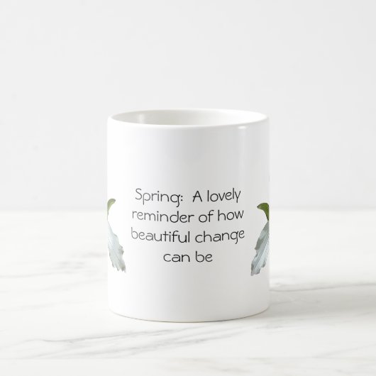 Geschilderde Trillium Spring Wildflower Coffee Mok (Center)