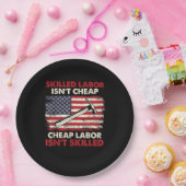 Geschoolde arbeid is niet goedkoop - Dag van de Ar Papieren Bordje (Feest)