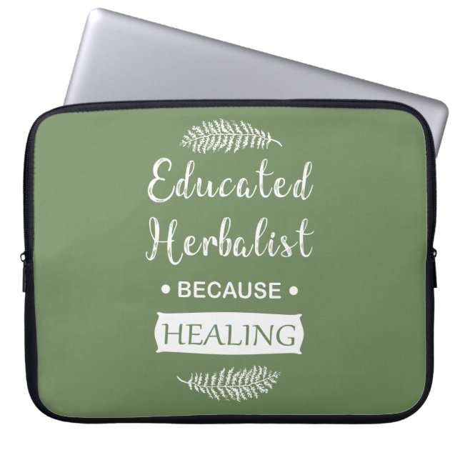 Geschoolde kruidenkenner laptop sleeve (Voorkant)