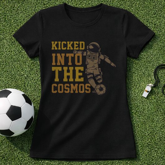 Geschopt in de Kosmische Ruimte Voetbal Quote T-shirt
