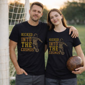 Geschopt in de Kosmische Ruimte Voetbal Quote T-shirt