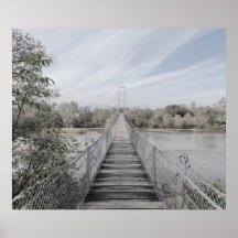 Geschorste brug over de rivier
