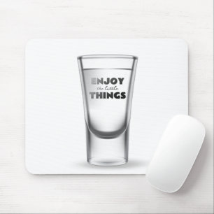 Geschoten glas op wit muismat