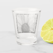 Geschoten in silhouet shot glas (Achterkant)