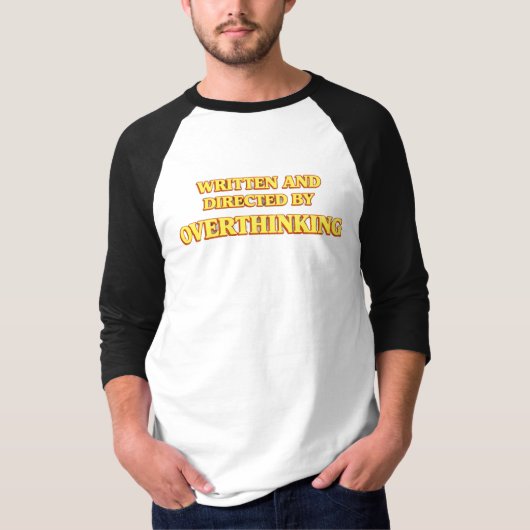 Geschreven en Geregisseerd door Overthinking Shirt (Voorkant)