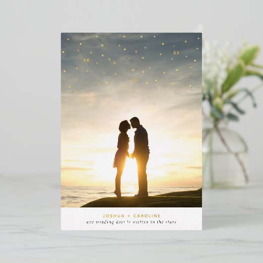 Geschreven in de sterren Bewaar de datumkaart Folie Uitnodiging (Staand Voorkant)