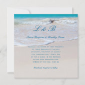 Geschreven in Sand Tropical Beach Wedding Invitati Kaart (Voorkant)