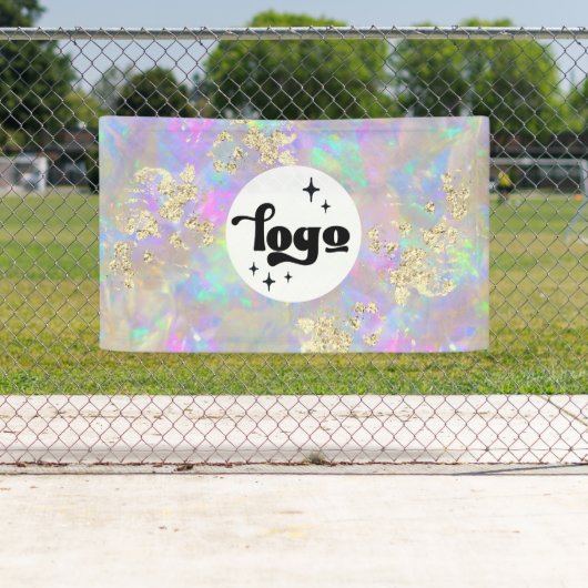 gesimuleerd glitter op faux iridescent opal spandoek (Insitu)