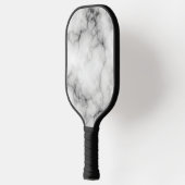 Gesimuleerde witte en zwarte marmer pickleball paddle (Links)