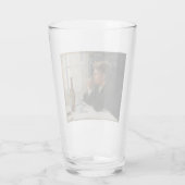 Geslacht Man verloren in gedachten bij de tafel Glas (Achterkant)