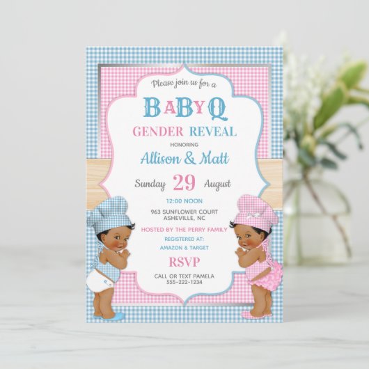 Geslacht onthulling Baby Q BBQ roze Blue Gingham Kaart (Staand voorkant)