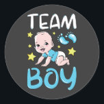 Geslacht Team Boy Party set Ronde Sticker<br><div class="desc">Gendereducatie Team Boy Party heeft funny Gender Reopenbaart Baby shower Matching Family Baby Funny Design Classic Collectie Classic Ronde Sticker.</div>
