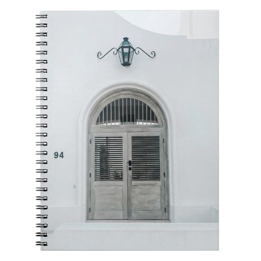 GESLOTEN DRUKDEUR BINNEN ZWARTE LICHTE ZIN NOTITIEBOEK (Voorkant)