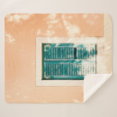 Gesloten groene houten deur sherpa deken (Voorkant (horizontaal))