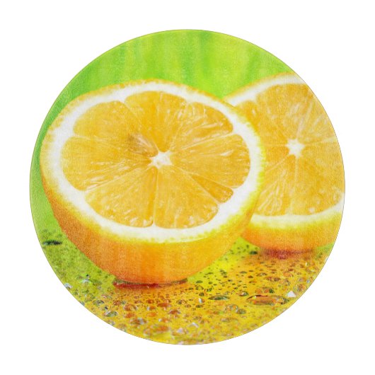 Gesneden citroen en waterdruppels snijplank (Voorkant)