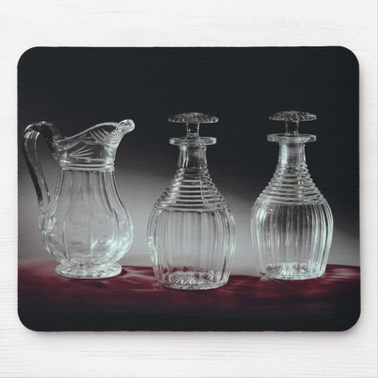 gesneden glazen decanters en jug, c.1840 muismat (Voorkant)