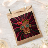 Gesneden-hout-look suikerschedel w / Floral Crown Bedankzakje (Geknipt)