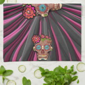 Gesneden-hout-look suikerschedel w / Floral Crown Theedoek (Gevouwen)