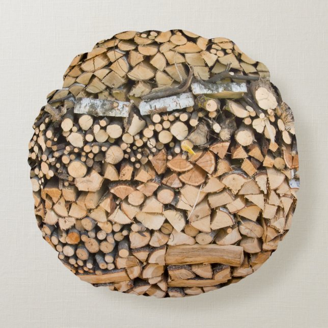 Gesneden hout op een stapel rond kussen (Voorkant)