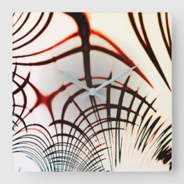 Gesneden lijnen van verschillende kleuren op licht vierkante klok