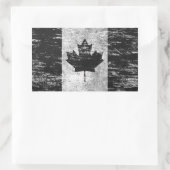 Gesneuveld en versleten Canadese vlag, zwart Rechthoekige Sticker (Tas)