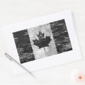 Gesneuveld en versleten Canadese vlag, zwart Rechthoekige Sticker (Envelop)