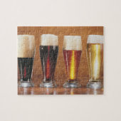 Gesorteerde bier en walvissen legpuzzel (Horizontaal)